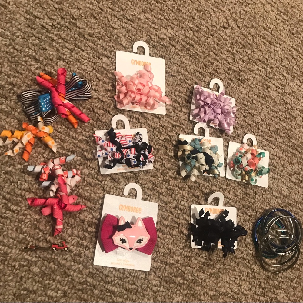 Gymboree Curly hair bows and bracelets